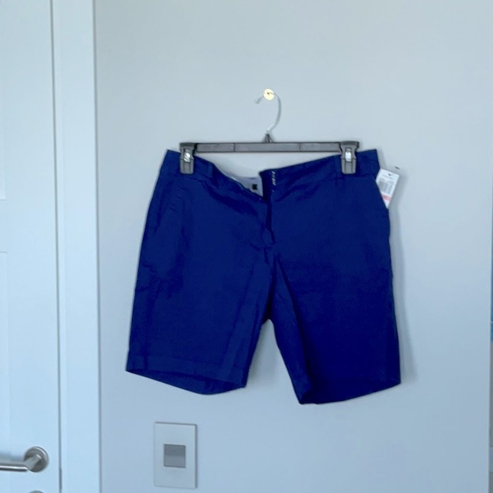 Land n’Sea women’s city walking shorts, Royal blue , size 10 , NWT